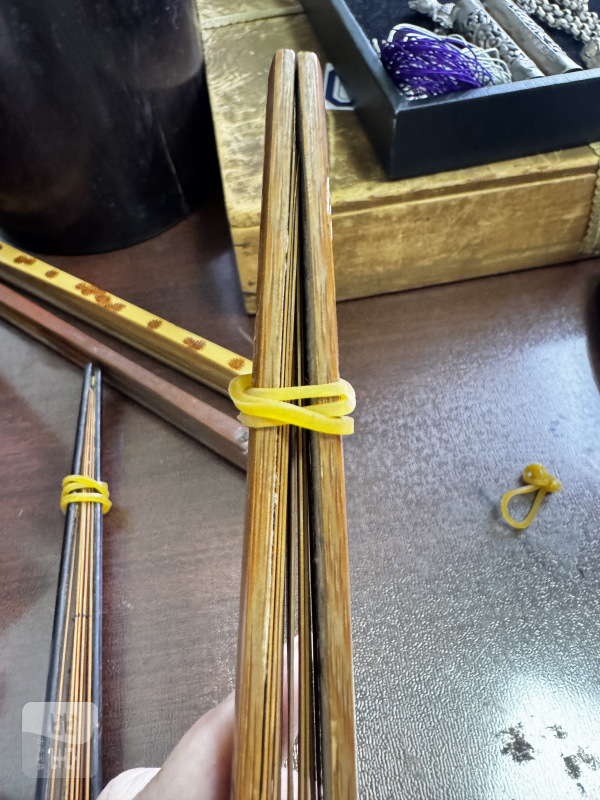 清 竹铭文扇骨、漆暗纹扇骨 - 图9
